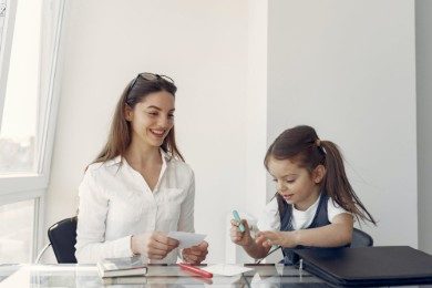CV logopeda - wzór, przykłady i 5+ porad dla logopedy
