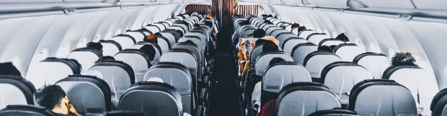 CV stewardessa - wzór, jak napisać (również dla stewarda)