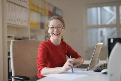 Czy w CV wpisywać wszystkie miejsca pracy i stanowiska?