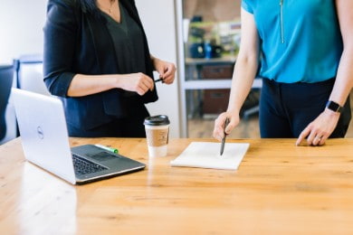 Kiedy należy się odprawa przy zwolnieniu pracownika (2022)