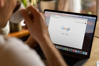 Praca w Google - jak wygląda? Jakie zarobki w Google Polska?