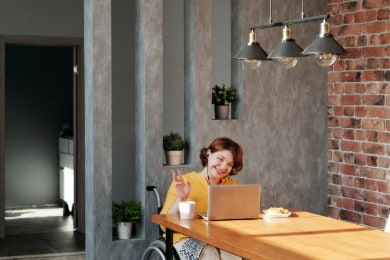 Umowa o pracę a umowa zlecenie - różnice. Jakie składki?