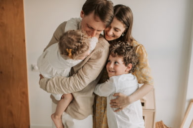 Zasiłek wychowawczy 2025 — ile wynosi? Jakie dokumenty?